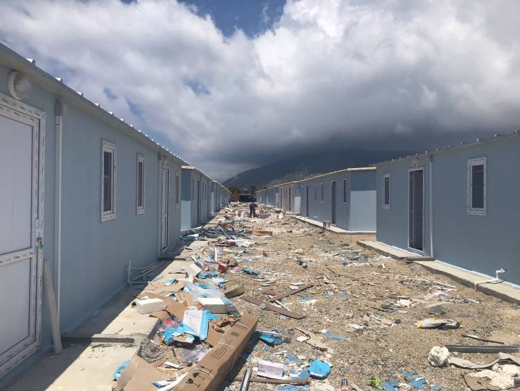 KASTOB Yetkilileri, Sivil Toplum Köyü Deprem Evlerini inceledi 